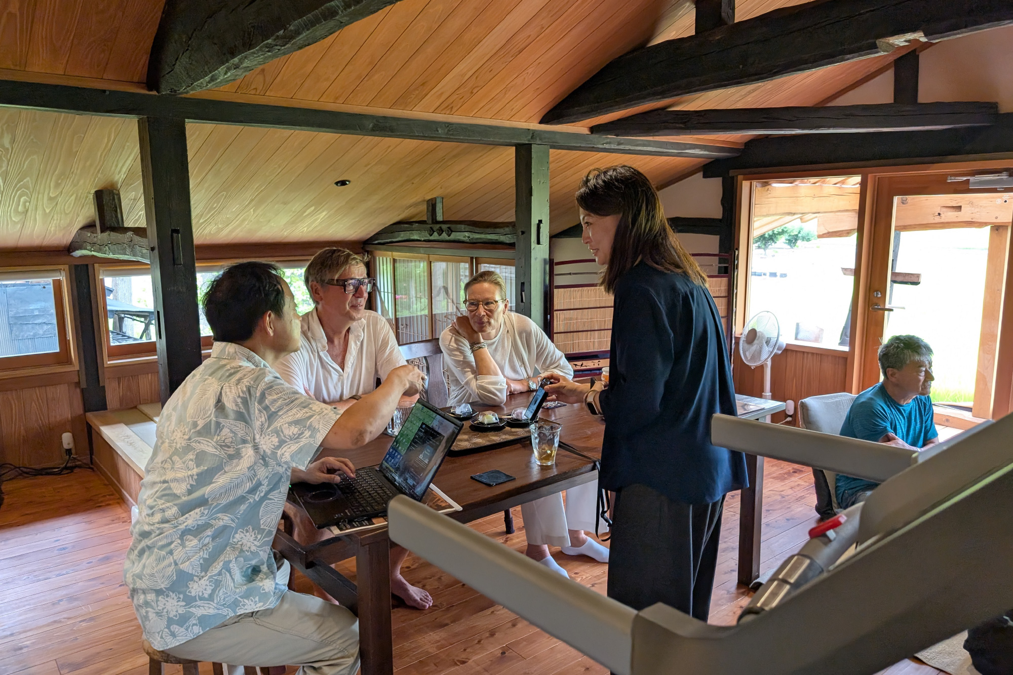 承継樓の視察風景